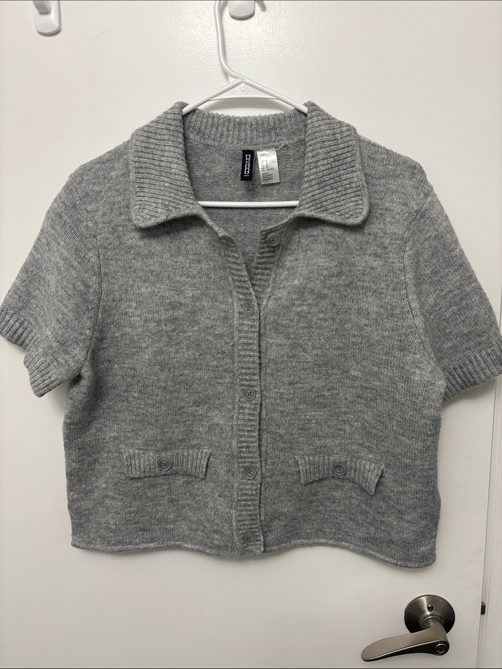H&M knit sweater top size medium